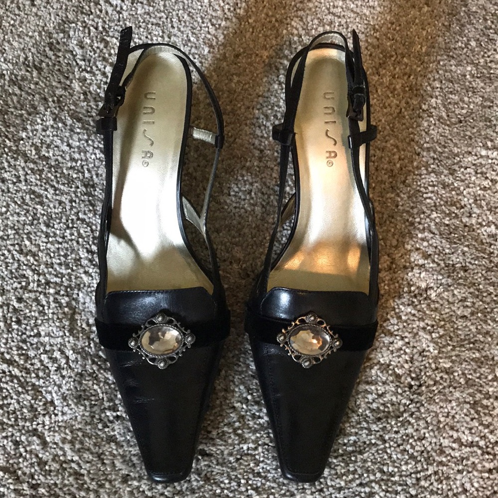 Unisa Black Slingback Heels with Decorative Gem